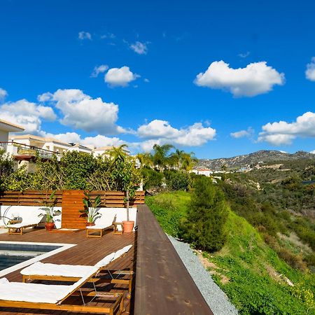 Villa Aura - Villa In Peyia Extérieur photo